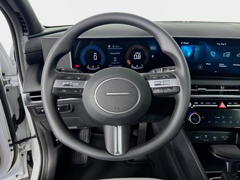 New 2026 Hyundai Santa Cruz SEL FWD image 12