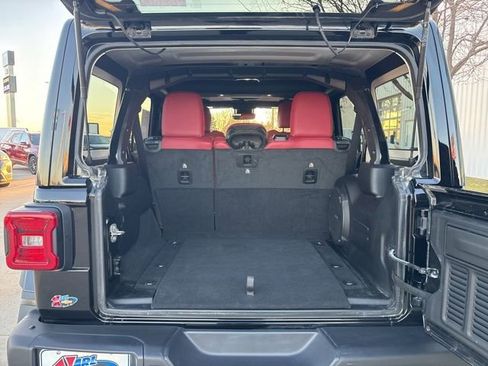 Used 2024 Jeep Wrangler Unlimited Rubicon 392 w/ Dual Top Group image 18