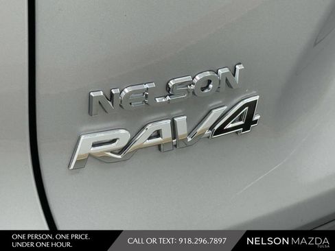 Used 2020 Toyota RAV4 XLE FWD image 15