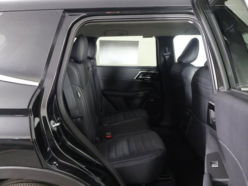 New 2026 Mitsubishi Outlander SE FWD image 34