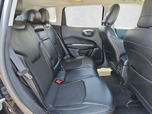 Used 2018 Jeep Compass Latitude w/ Popular Equipment Group FWD image 26