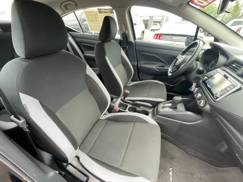 Used 2025 Nissan Versa S FWD image 26