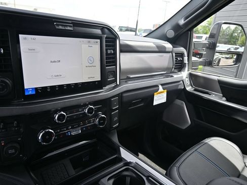 New 2026 Ford F350 Platinum w/ FX4 Off-Road Package AWD/4WD image 24