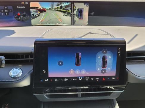 New 2026 Lincoln Nautilus Reserve AWD/4WD image 25
