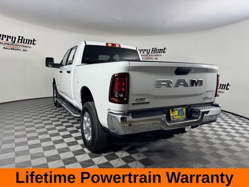 Used 2025 RAM 2500 Big Horn AWD/4WD image 9