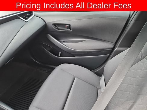 Used 2023 Toyota Corolla LE FWD image 5