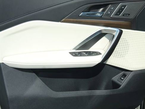 New 2026 BMW X1 xDrive28i w/ Convenience Package image 19