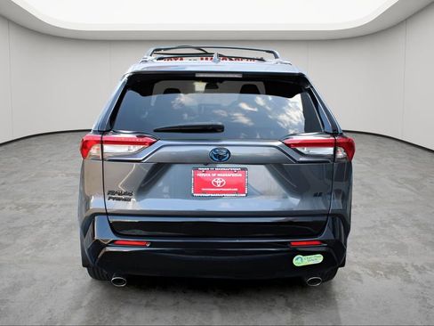 Used 2023 Toyota RAV4 SE w/ Weather & Moonroof Package image 4