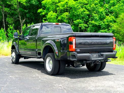 Used 2025 Ford F450 Platinum AWD/4WD image 9