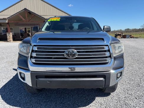 Used 2018 Toyota Tundra SR5 image 3