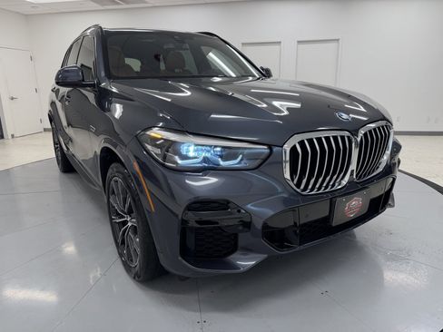 Used 2022 BMW X5 xDrive45e w/ M Sport Package image 1