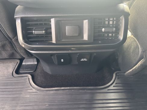 Used 2022 Ford F150 XLT w/ Equipment Group 302A High image 14