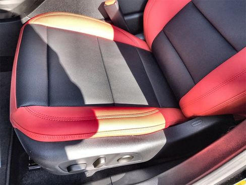 New 2026 Chevrolet Equinox EV RS image 12