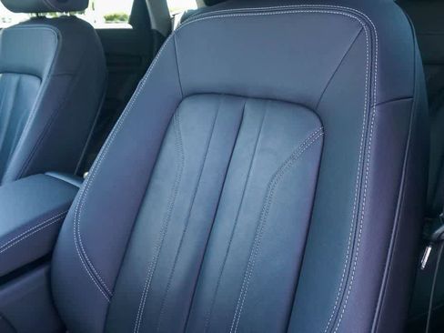 Used 2023 Audi Q5 2.0T Premium w/ Convenience Package AWD/4WD image 21