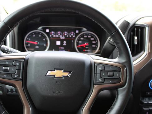 Used 2023 Chevrolet Silverado 3500 High Country AWD/4WD image 29