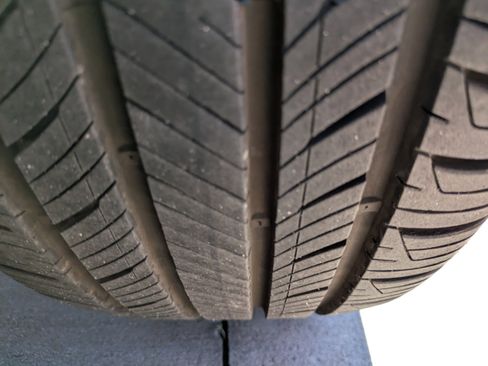 Used 2025 Ford Explorer Active image 9