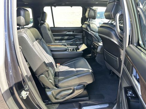 Used 2024 Jeep Grand Wagoneer L 4WD image 26