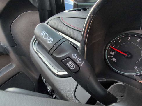 Used 2022 Chevrolet Equinox RS w/ RS Leather Package image 27