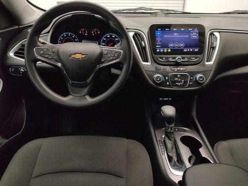 Used 2021 Chevrolet Malibu LS FWD image 22