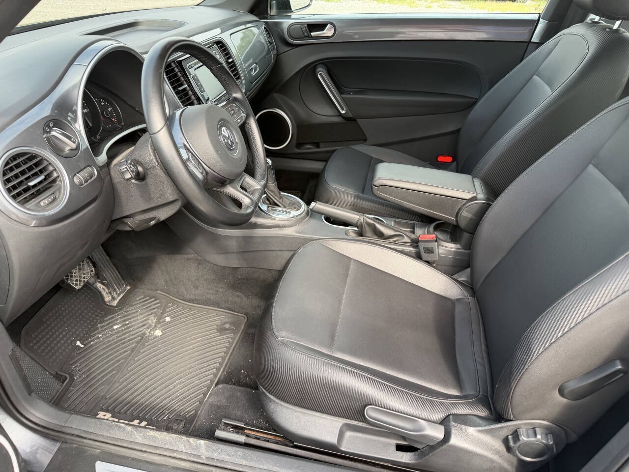 Used 2012 Volkswagen Beetle 2.5 FWD image 14