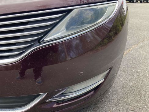 Used 2013 Lincoln MKZ Hybrid image 11