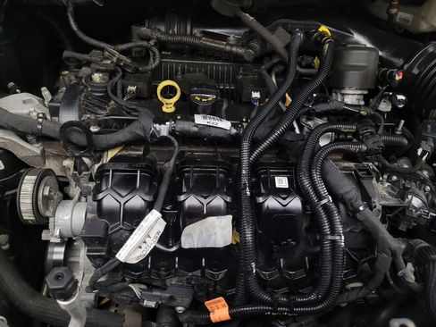 Used 2023 Ford Edge SEL image 30