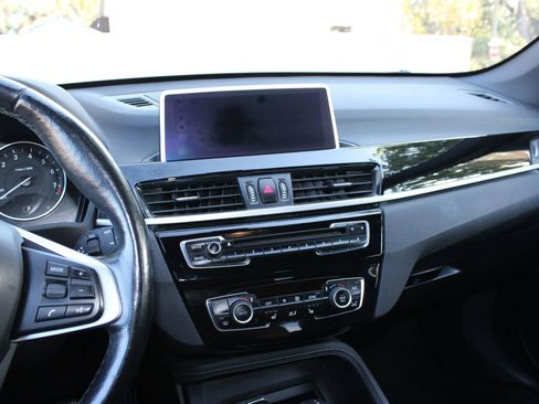 Used 2018 BMW X1 xDrive28i AWD/4WD image 11