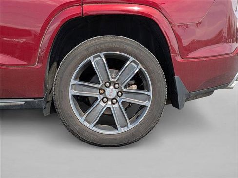 Used 2018 GMC Acadia Denali w/ Technology Package AWD/4WD image 15