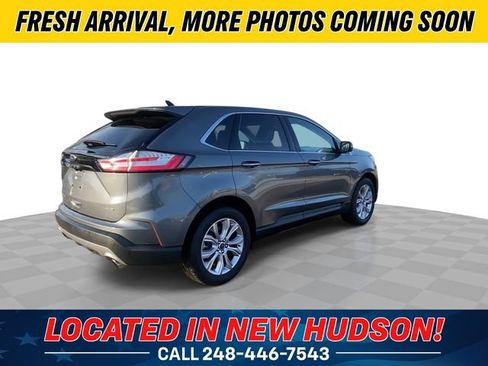 Used 2022 Ford Edge Titanium w/ Equipment Group 301A image 2