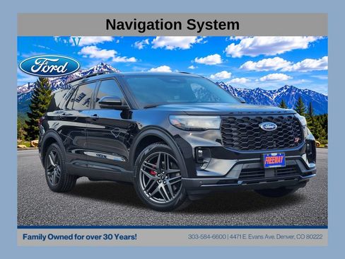 Used 2025 Ford Explorer ST w/ Sun And Sound Package AWD/4WD image 1