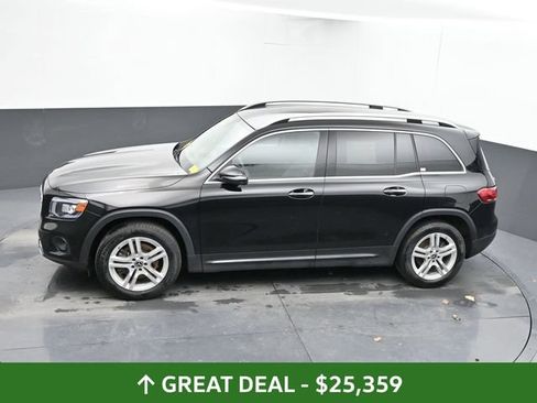 Used 2023 Mercedes-Benz GLB 250 4MATIC image 42