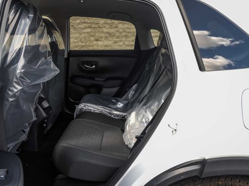 New 2026 Honda HR-V LX image 9