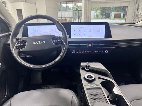 Used 2024 Kia EV6 Light image 22