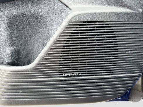 New 2026 Subaru Outback Touring XT image 17