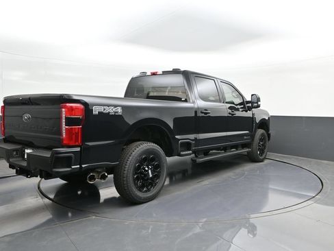 New 2026 Ford F250 Lariat w/ Black Appearance Package AWD/4WD image 11