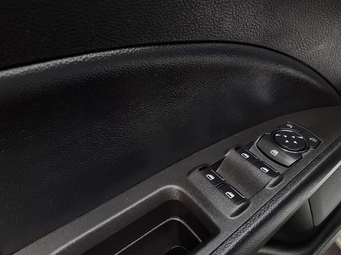 Used 2019 Ford Fusion SE FWD image 20