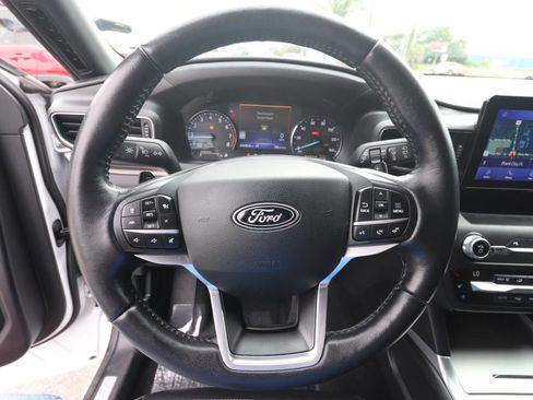 Used 2020 Ford Explorer Limited w/ Class III Trailer Tow Package RWD image 19