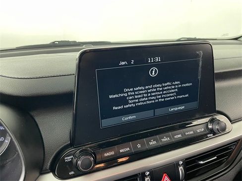 Certified 2019 Kia Forte LXS image 7