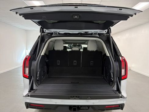New 2026 Ford Expedition Active RWD image 8