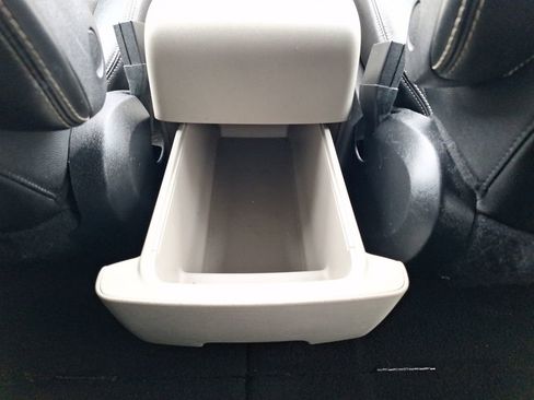 Used 2019 Dodge Grand Caravan SXT FWD image 27