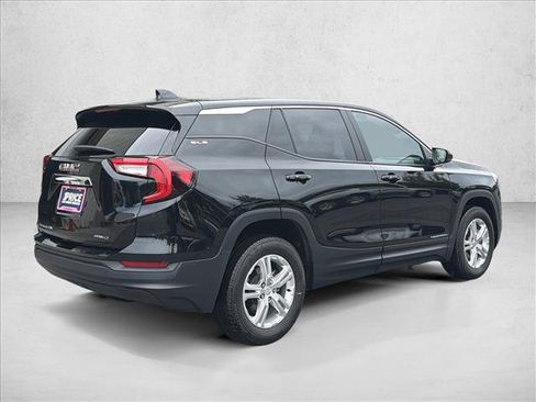 Used 2024 GMC Terrain SLE AWD/4WD image 4