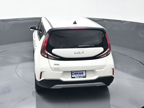 Used 2023 Kia Soul LX w/ LX Technology Package FWD image 48