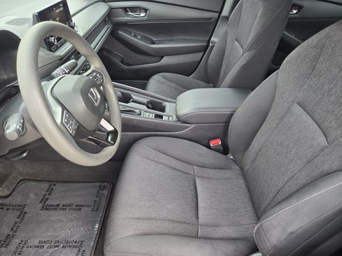 Used 2023 Honda Accord LX image 9