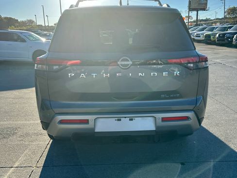 Used 2025 Nissan Pathfinder SL w/ SL Premium Package image 7