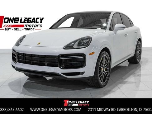 Used 2020 Porsche Cayenne Turbo AWD/4WD image 1