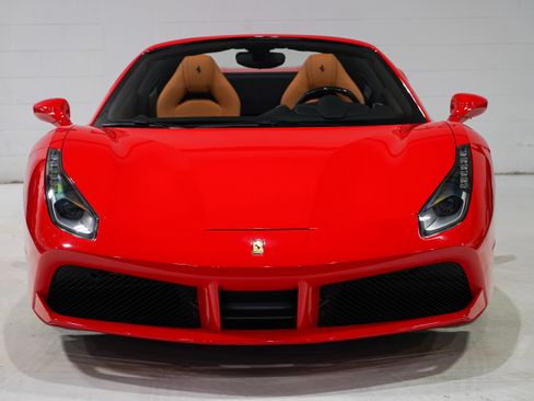 Used 2017 Ferrari 488 Spider RWD image 5