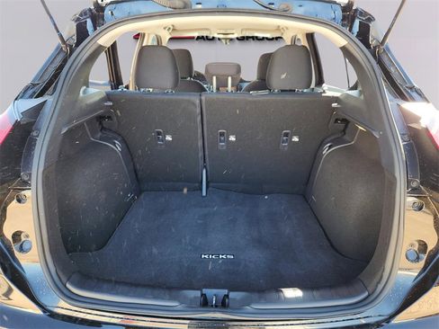 Used 2024 Nissan Kicks SV image 12