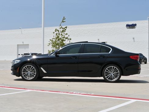 Used 2020 BMW 530i w/ Convenience Package RWD image 6