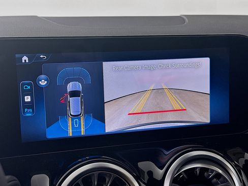 Certified 2026 Mercedes-Benz GLA 250 4MATIC image 17