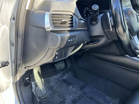 Used 2020 Honda Accord EX-L image 19